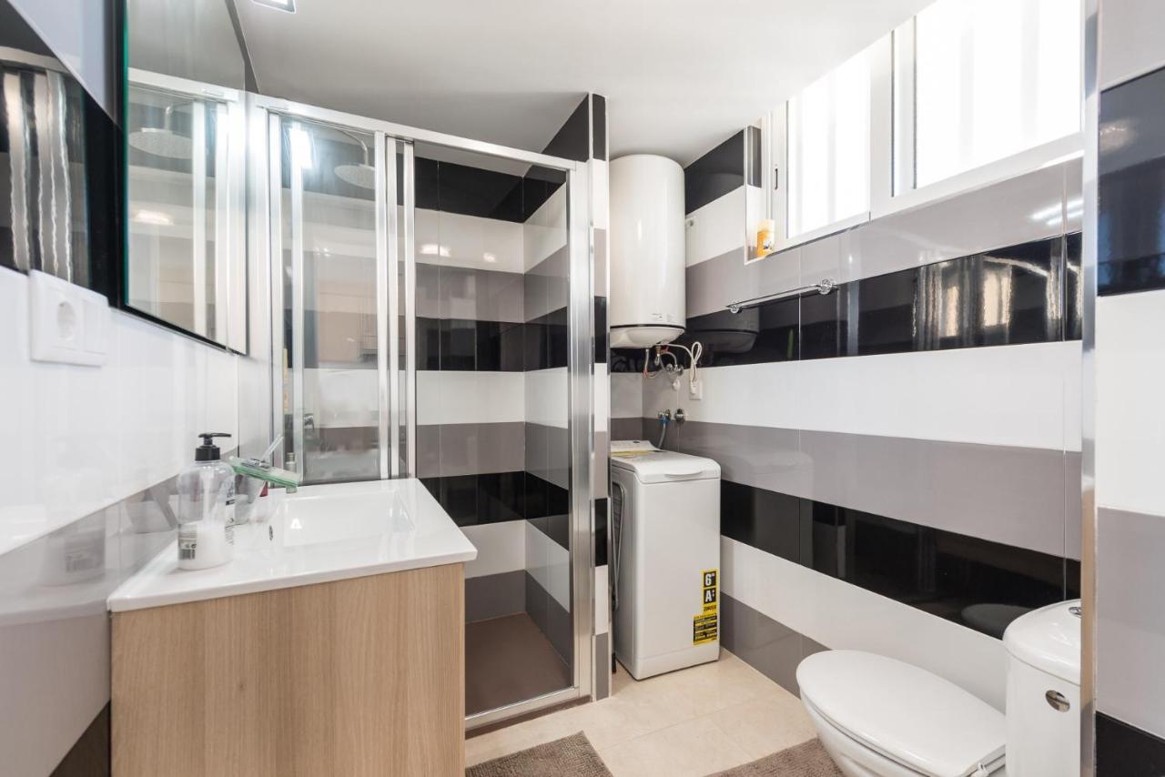 Room In Apartment - 1St Line Top Floor Apartment Carrer del Mar 外观 照片